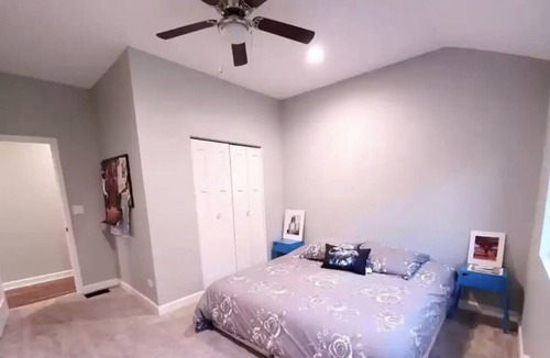 Fox Valley House | Beautiful and Spacious Home in Aurora