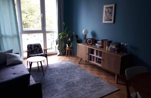 Elk Grove Village Apartment | Beautiful apartment in peaceful Elk Grove