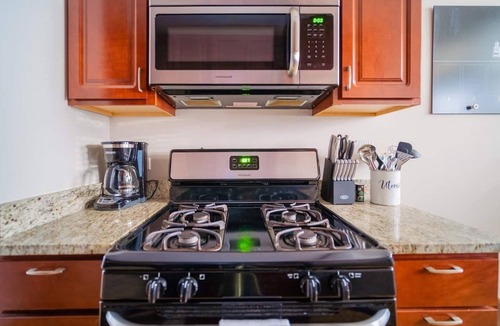 Ravenswood House | ✨|Beautiful|Comfy|1br|✨LincolnSq.|Near Wrigley| ✨
