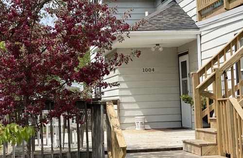 St. Charles Apartment | Beautiful, completely Private St. Charles 3 BR 1 1/2 Bath Apt. near Downtown