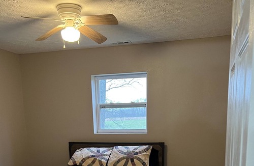 Akin Other | Beautiful County House. Perfect Nature Getaway/Hunting/Relaxing