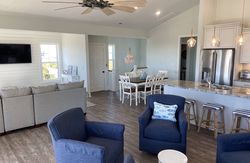 Ocean Isle Beach House | Beautiful Custom Built Home with POOL & ELEVATOR, located 1min from BEACH ACCESS