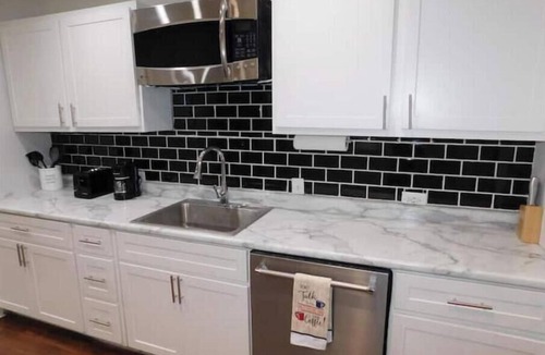 Peoria House | Beautiful Fully Furnished 2-Bedroom, 1-Bath Home