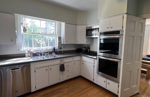 Evanston House | Beautiful Historic Colonial 5 bedroom