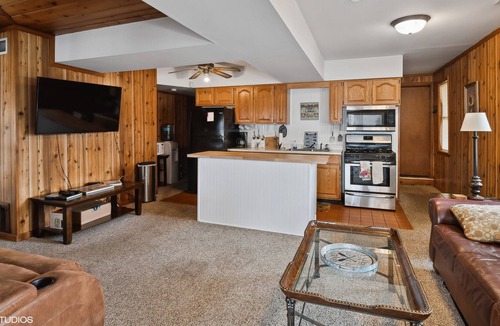 Antioch Apartment | Beautiful Lakefront Cottage with boat slip on the Chain of Lakes!