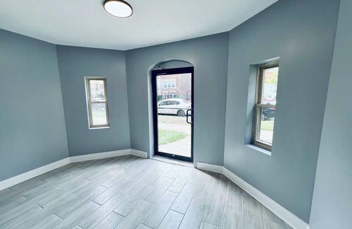 South Shore Condo | Beautiful, modern 3 bed 2 bath condo near Hyde Park, Obama Center and Lakefront