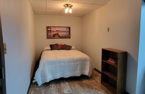 New Boston Apartment | Beautiful newly Remodeled unit, 1 block to Mississippi River.