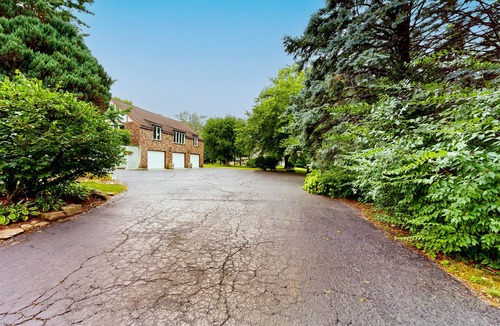 McHenry House | Beautiful, spacious home with mature landscaping, game room, & grill - dogs ok