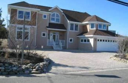 Loveladies House | BEAUTIFUL WATERFRONT HOME!