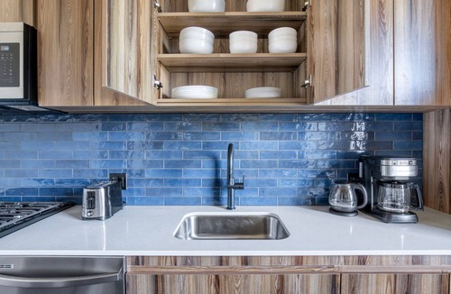 Near West Side Apartment | Beautiful West Loop Jr 1BR w/Gym, near Fulton Market, by Blueground