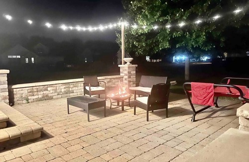 Belvidere House | Beautiful10-Person Home Game Room Pet Friendly