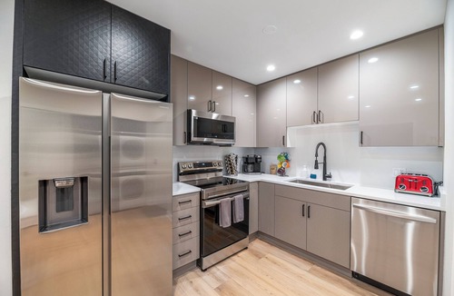 West Ridge Apartment | Beautifully Renovated 2/2 with parking, in unit laundry, king bed, brand new!