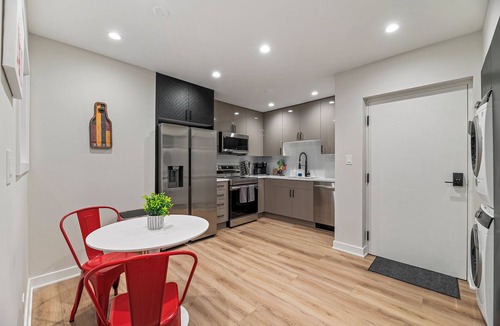 West Ridge Apartment | Beautifully Renovated 2/2 with parking, in unit laundry, king bed, brand new!