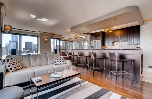 Near North Side Condo | Best Location! Luxury 51st FL Amazing Views of Lake & City, Hotel-like Amenities