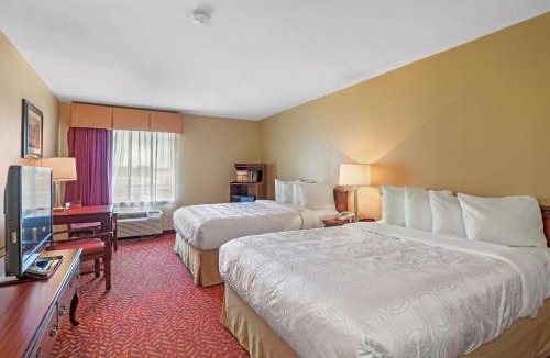 Springfield Hotel | Best Western Clearlake Plaza