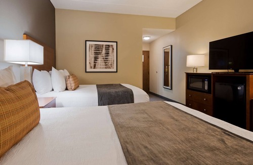 Effingham Hotel | Best Western Delta Inn