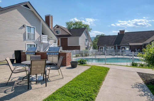 Fishkill Hotel | Best Western Fishkill Inn & Suites