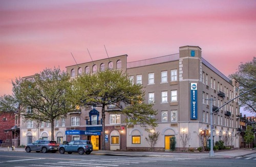 Bay Ridge Hotel | Best Western Gregory Hotel
