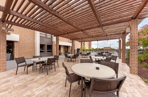 North Loop Hotel | Best Western Plus Austin Central