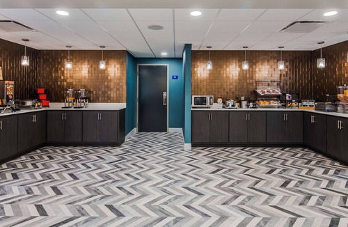 Bloomington Hotel | Best Western Plus Bloomington East Hotel