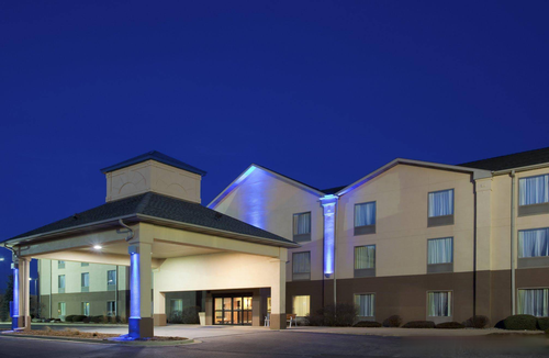 Bourbonnais Hotel | Best Western Plus Bourbonnais Hotel & Suites