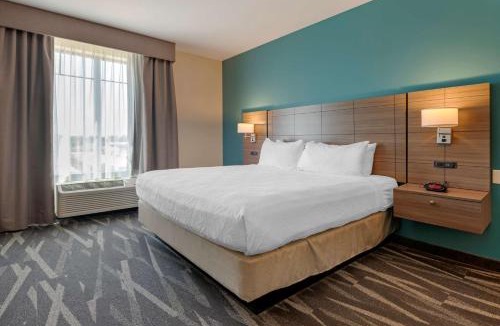 Centralia Hotel | Best Western Plus Centralia Hotel & Suites
