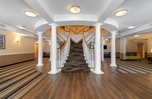 Manchester Hotel | Best Western PLUS Executive Court Inn & Conference Center
