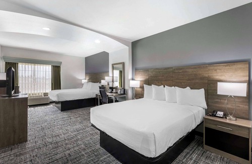 Mascoutah Hotel | Best Western Plus MidAmerica Hotel