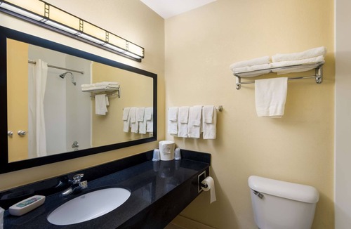 Galesburg Hotel | Best Western Prairie Inn & Conference Center