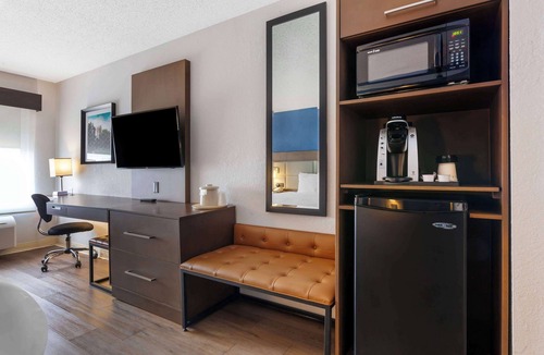 Sycamore Hotel | Best Western Sycamore Inn