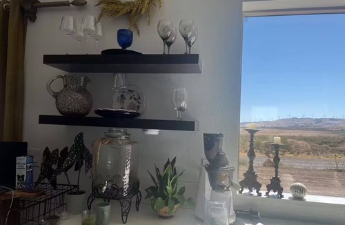 Tehachapi House | Between Vineyards and Forests: Your Refuge