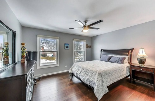 Lombard House | Big, spacious, clean, modern, and comfortable house in great location!