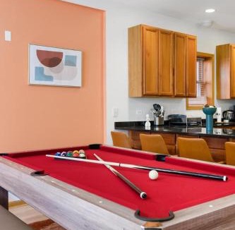 Wicker Park Apartment | Billiards Patio Parking