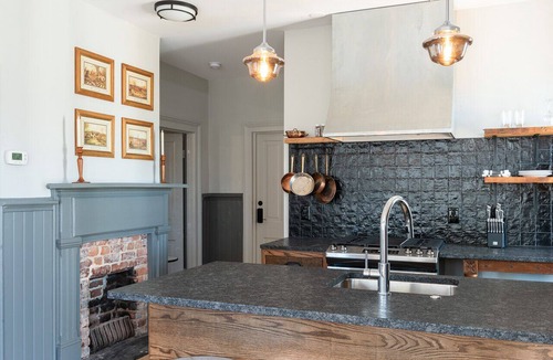 Belmont Apartment | Blacksmith Apartment | Lux Extended Stay in Belmont