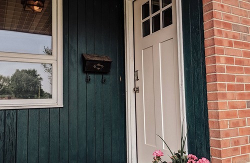 Springfield House | Blue Slate 2-bedroom w/Garage