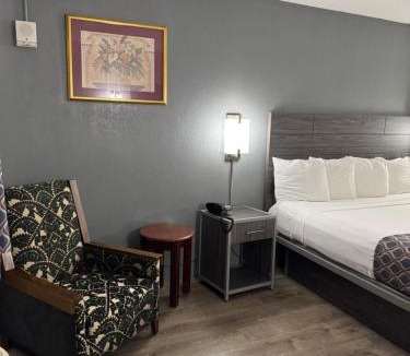 Chicago Ridge Hotel | Blue Star Motel