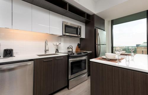 Reston Apartment | Bluebird Suites at Reston Town Center