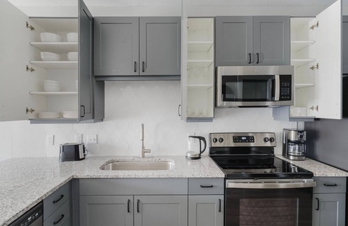 McNeil Apartment | Blueground | Austin, pool, nr Walnut Creek Park