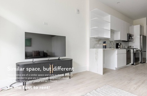 Greektown Apartment | Blueground | Greektown, rooftop, nr Grant Park