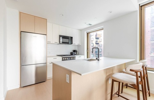 Williamsburg Apartment | Blueground | Greenpoint, pool, nr East River