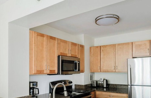 Prudential - St. Botolph Apartment | Blueground | Prudential/St. Botolph, pool, nr Boston Common
