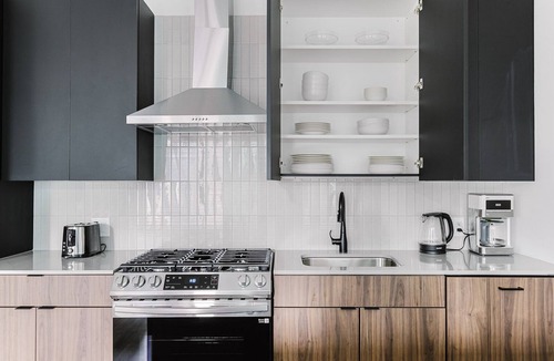 Streeterville Apartment | Blueground | River North, balcony & pool, nr Pier