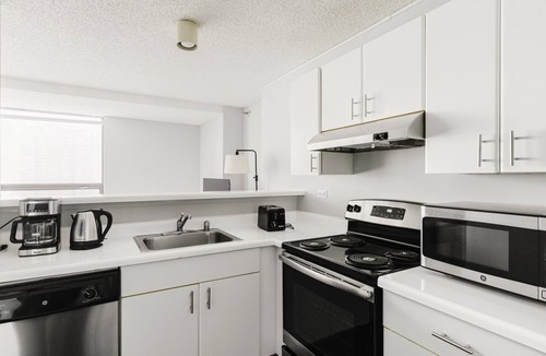 Streeterville Apartment | Blueground | Streeterville, pool & gym, nr pier