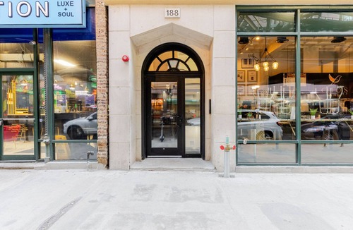 Downtown Chicago Apartment | Blueground | The Loop, elevator, nr Willis Tower