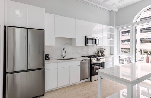 Downtown Chicago Apartment | Blueground | The Loop, elevator, nr Willis Tower