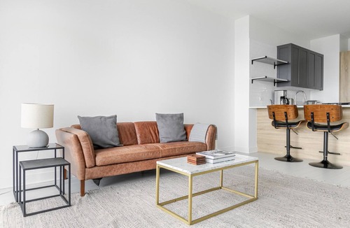 West Loop Apartment | Blueground | West Loop, pool & AC, nr Willis