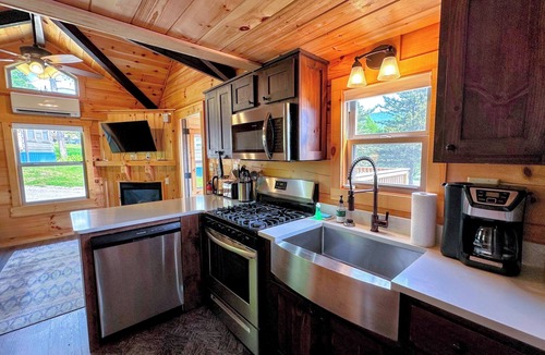 Twin Mountain Cottage | Bmv7 Tiny Home Topline