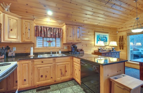 Afton Cottage | Boat Dock & Deck: Waterfront Cabin on Grand Lake