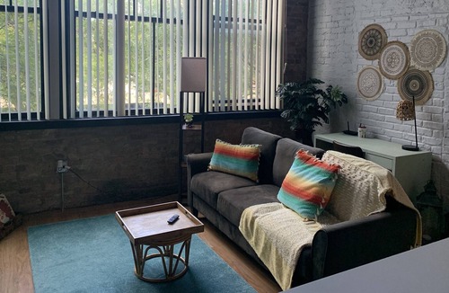 Near South Side Apartment | Bohemian Enclave- Short Walk to McCormick/Wintrust
