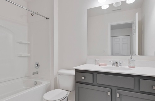 Fox Valley House | Brand-New Executive Townhouse in Naperville Area